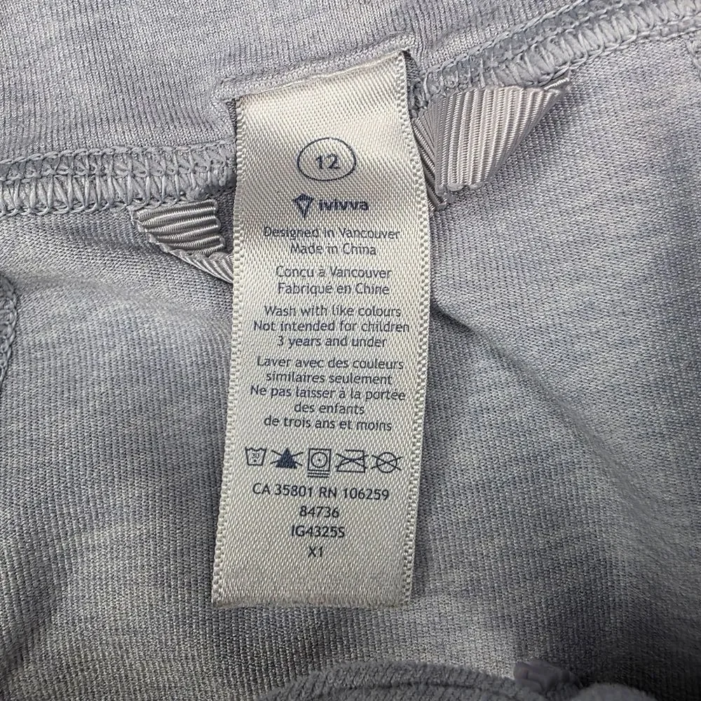 IVIVVA By LULULEMON Girl's‎ Zippered Jacket Grey Pink - Size 12